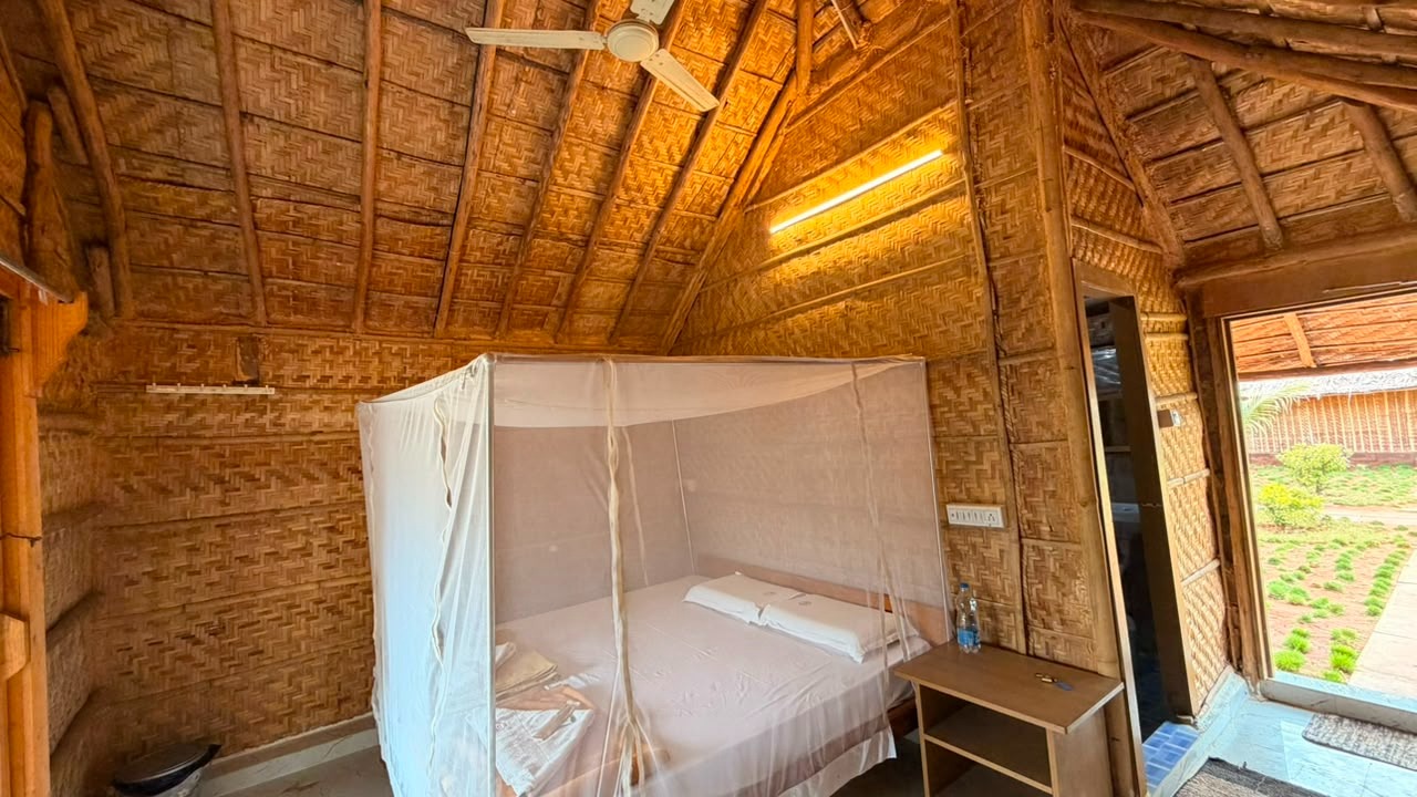 Deluxe Non AC Room with Garden View 