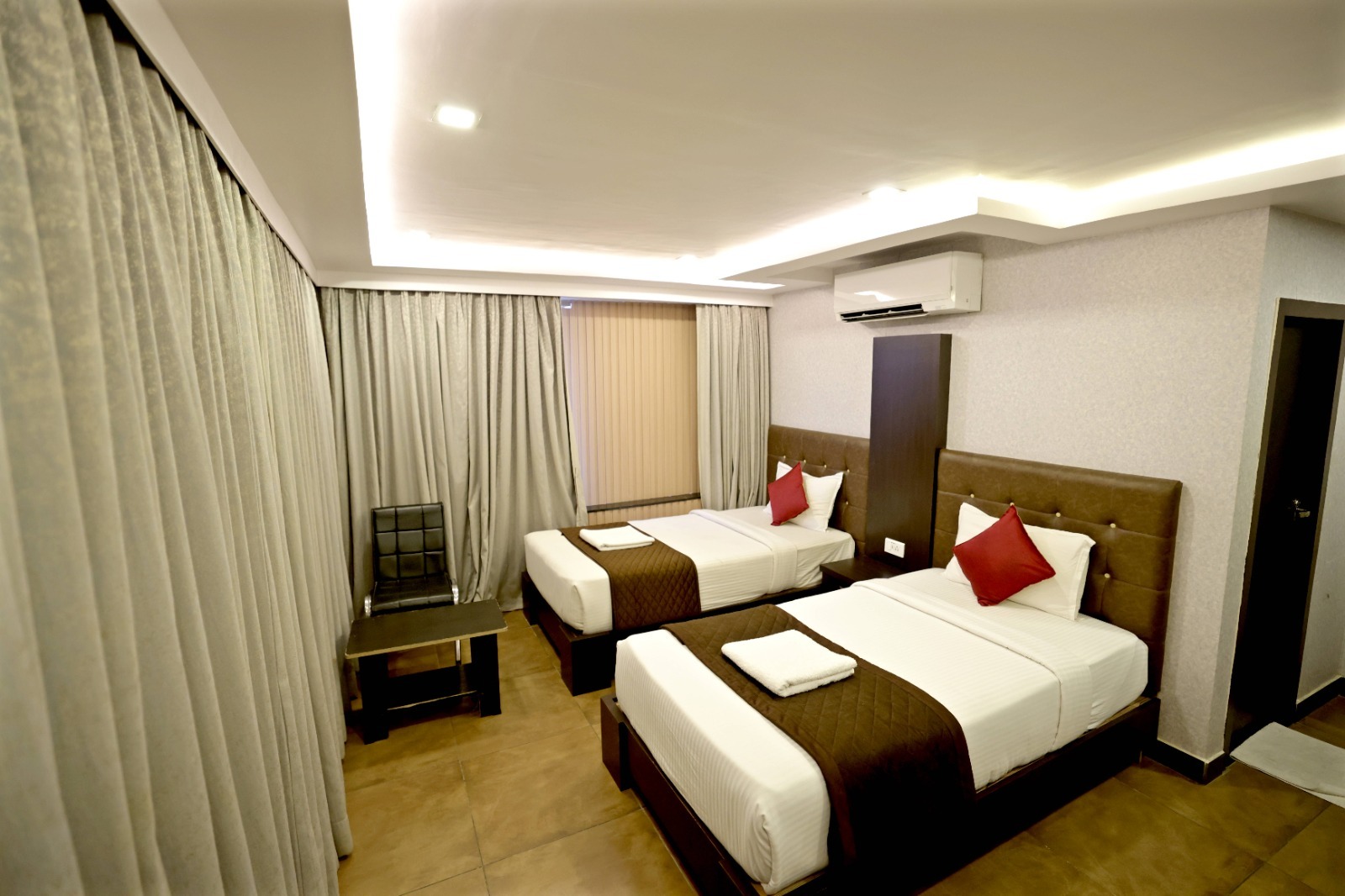 Property gallery image 9