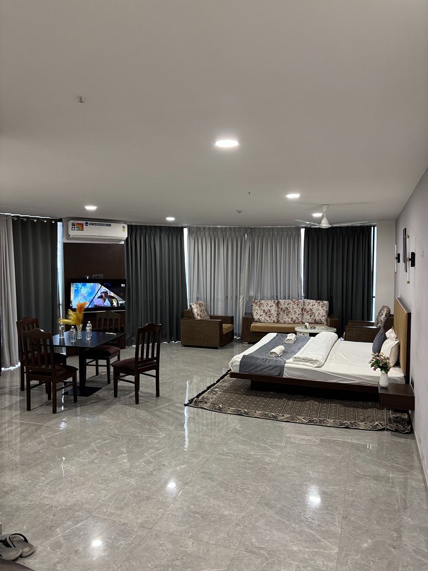 Hotel Sky Inn reference image