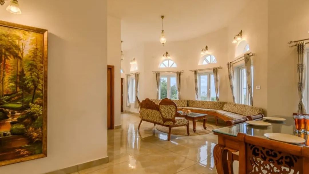 Imperial Villa image 7