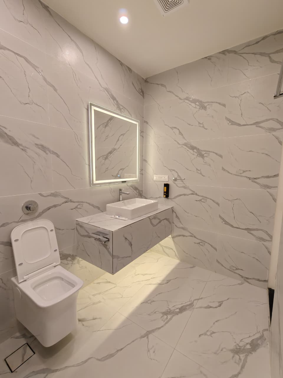 Property gallery image 3