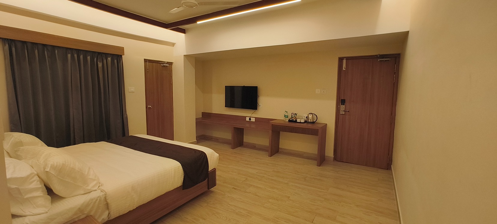 Hotel visual at HOTTEL SARADDHA GRANDE