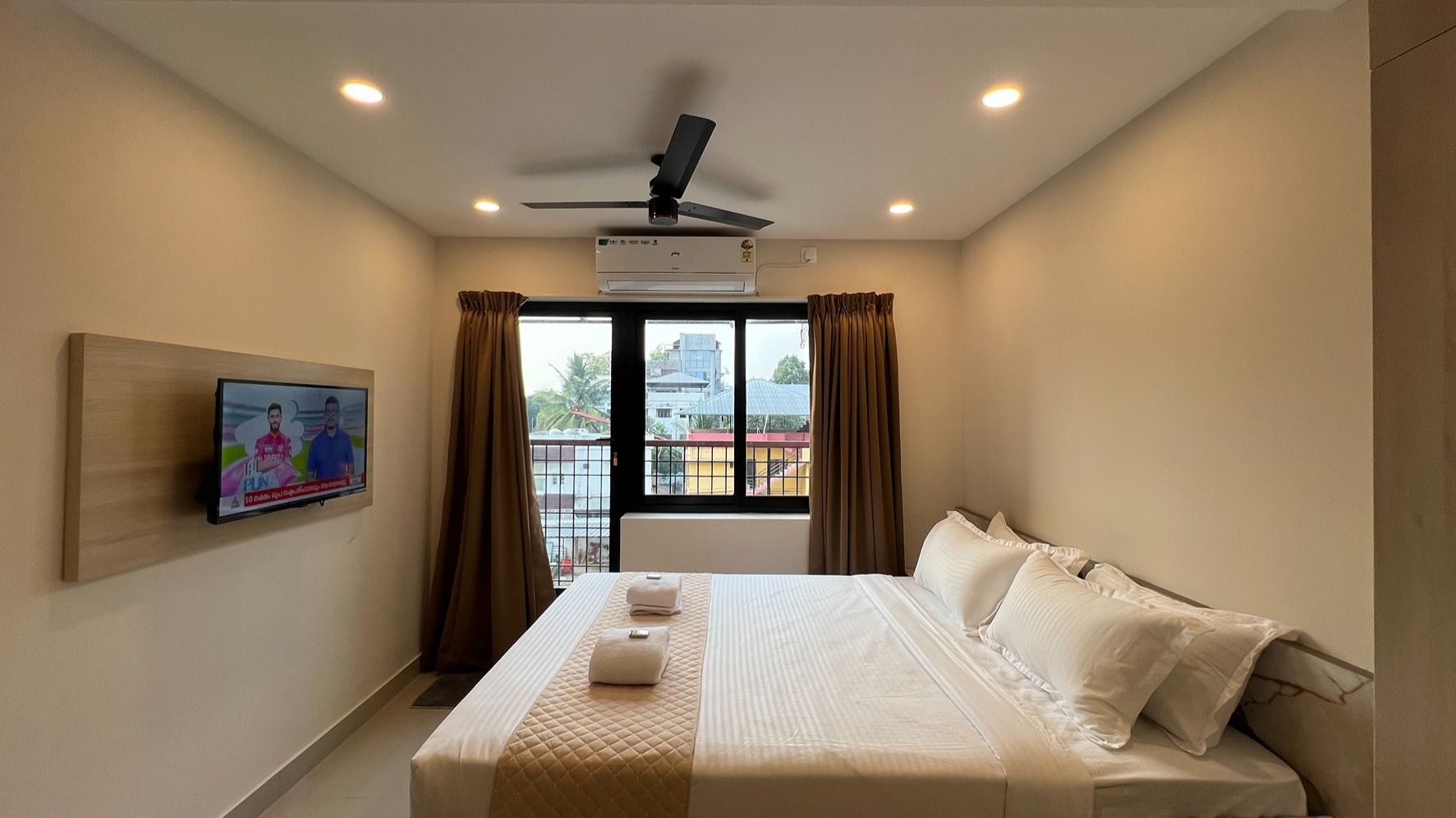 Premium Deluxe Room
