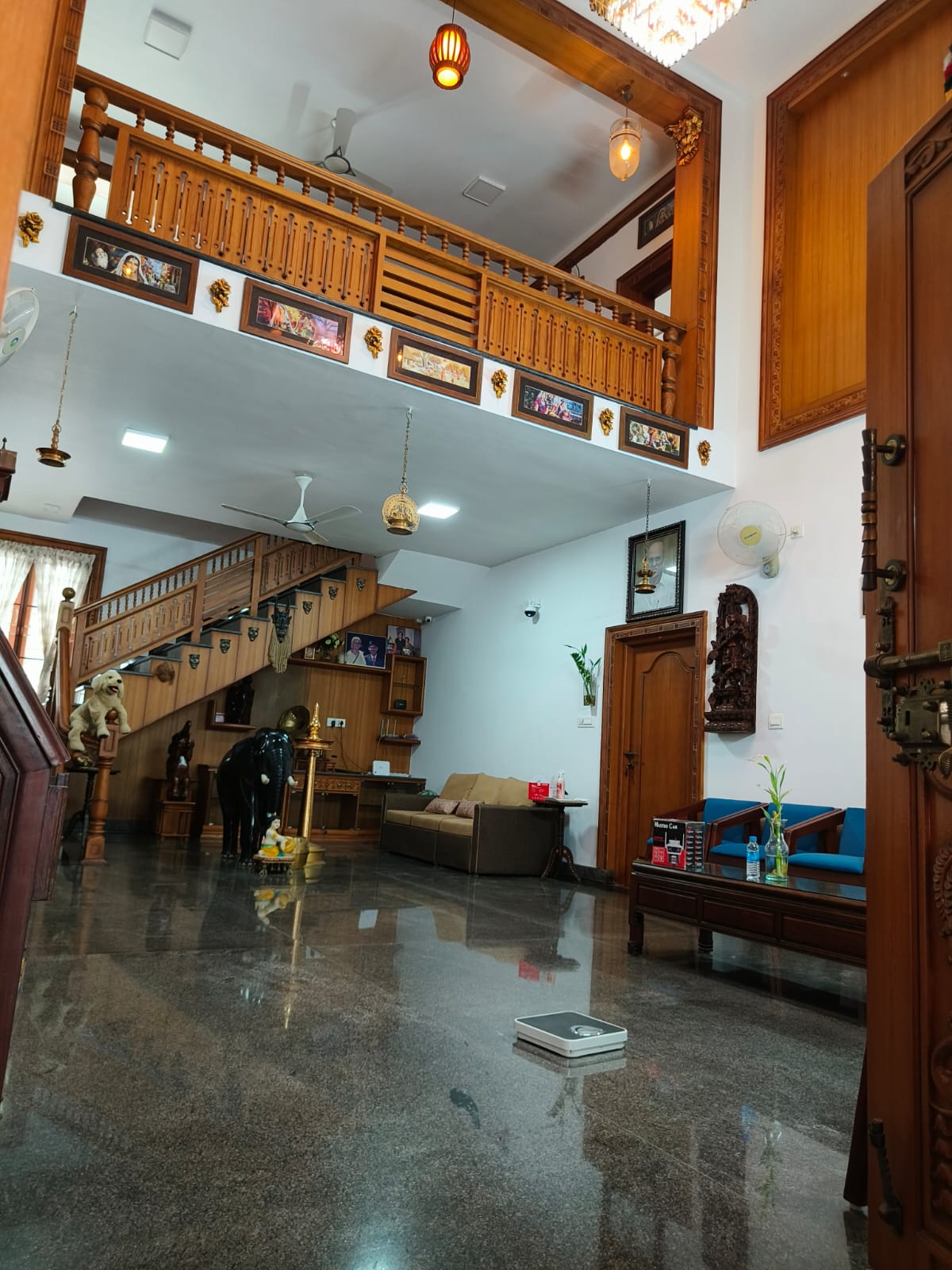 Property gallery image 2