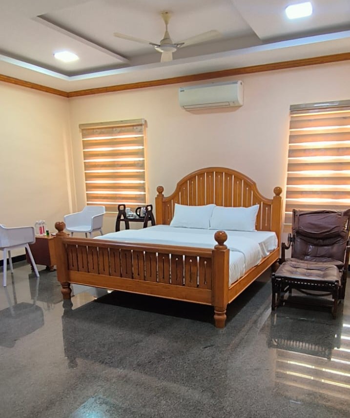 Property gallery image 9
