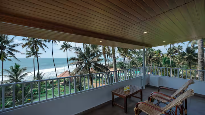 Cliffside Honeymoon Suite