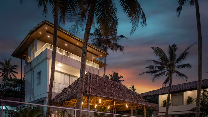 Cliffside Honeymoon Suite