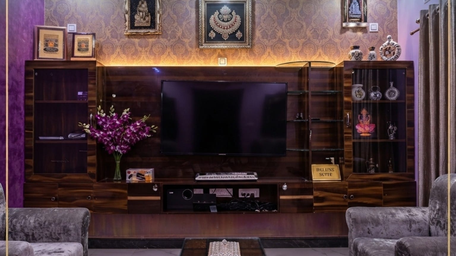 LUXURY DELUX ROOM