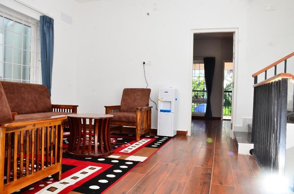 Property gallery image 2