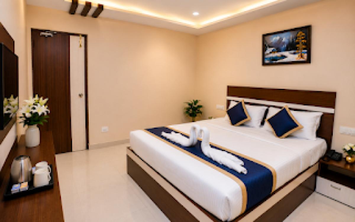best-deluxe-king-room-in-tirupati.jpg