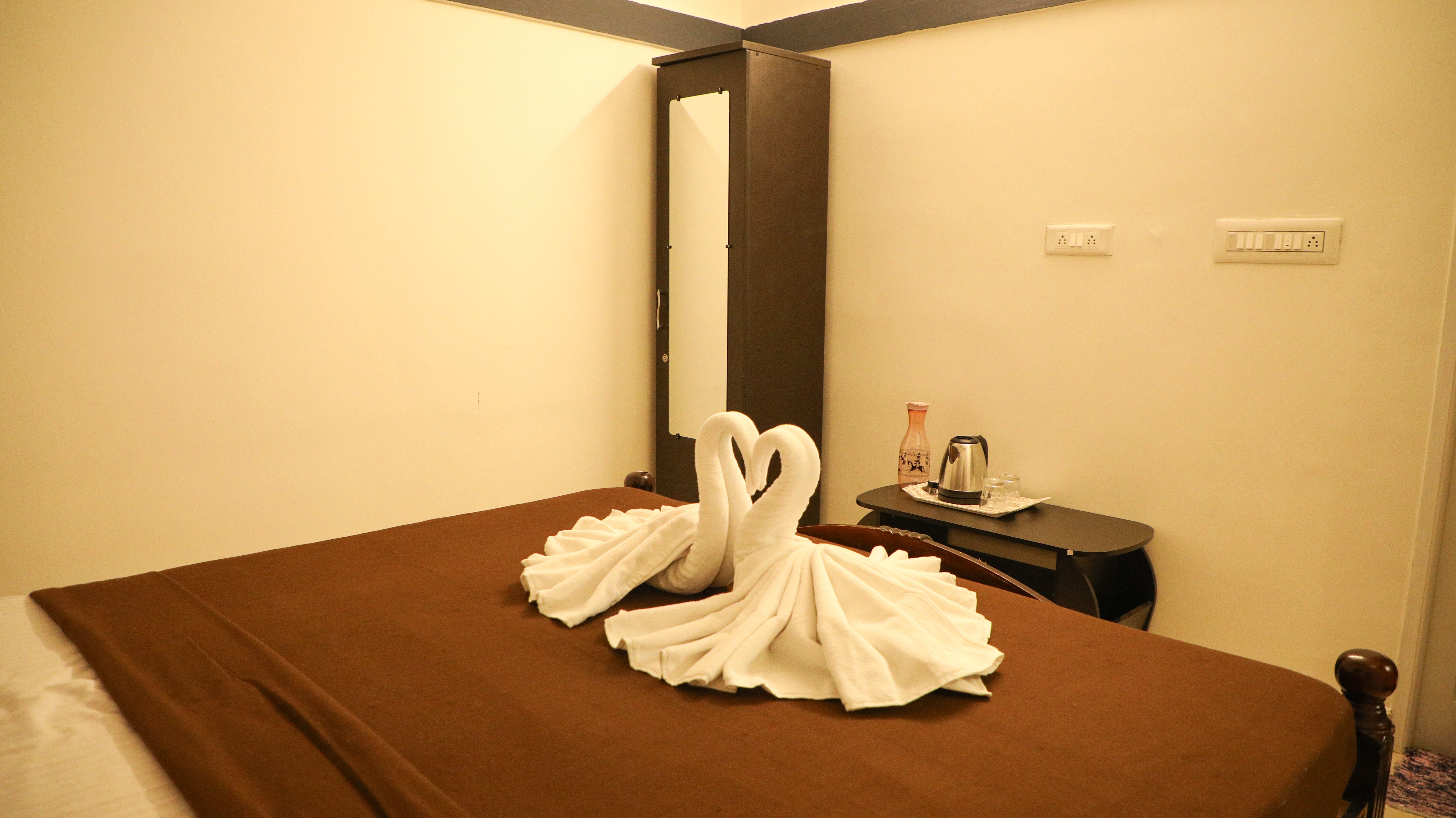 Valley View Twin Rooms