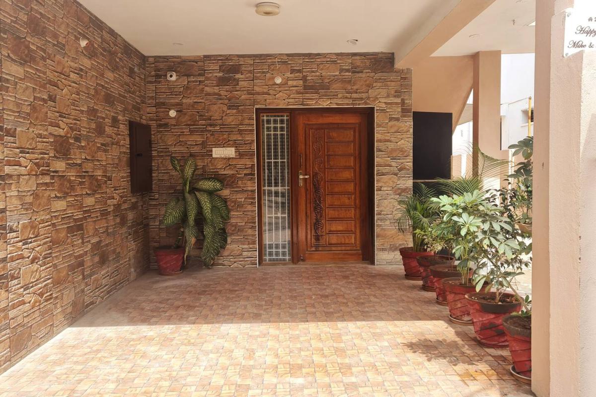 Entrance - HH-2BHK