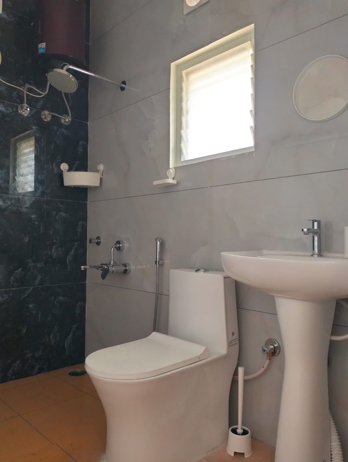 Property gallery image 17