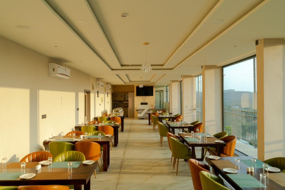 Restaurant.jpg