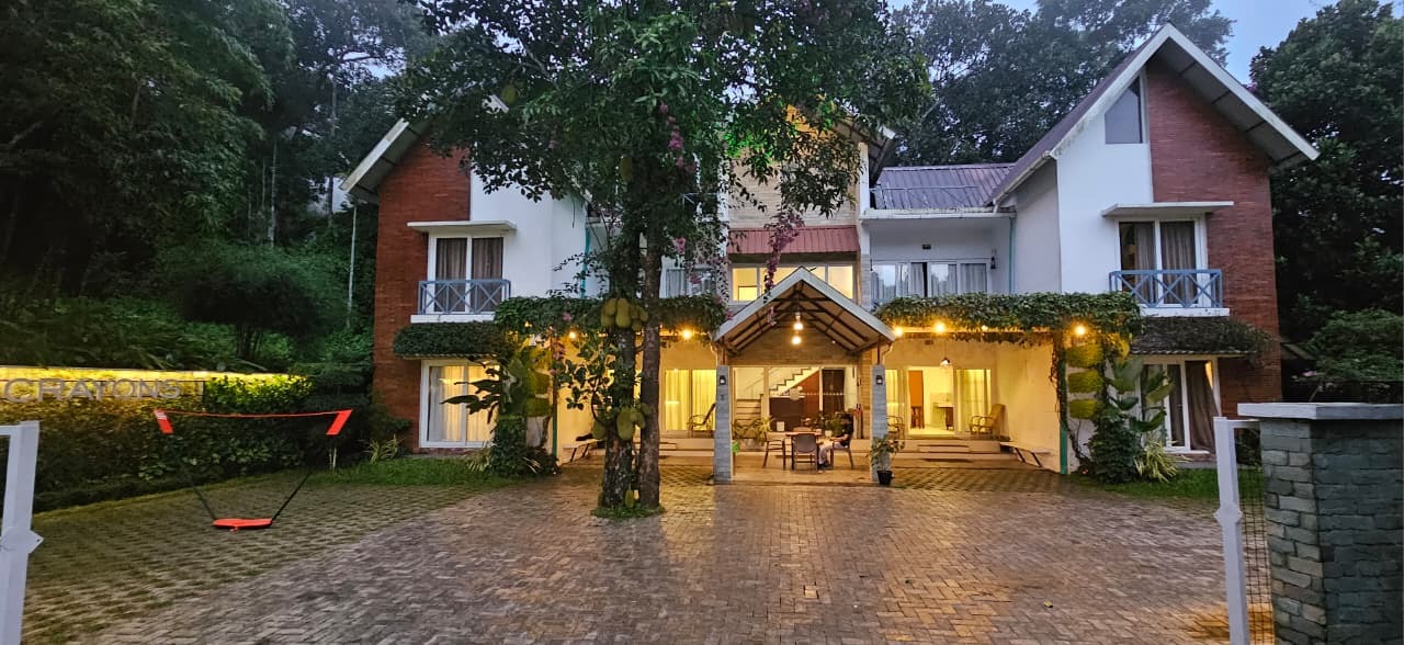 CRAYONS GUEST HOUSE visual preview