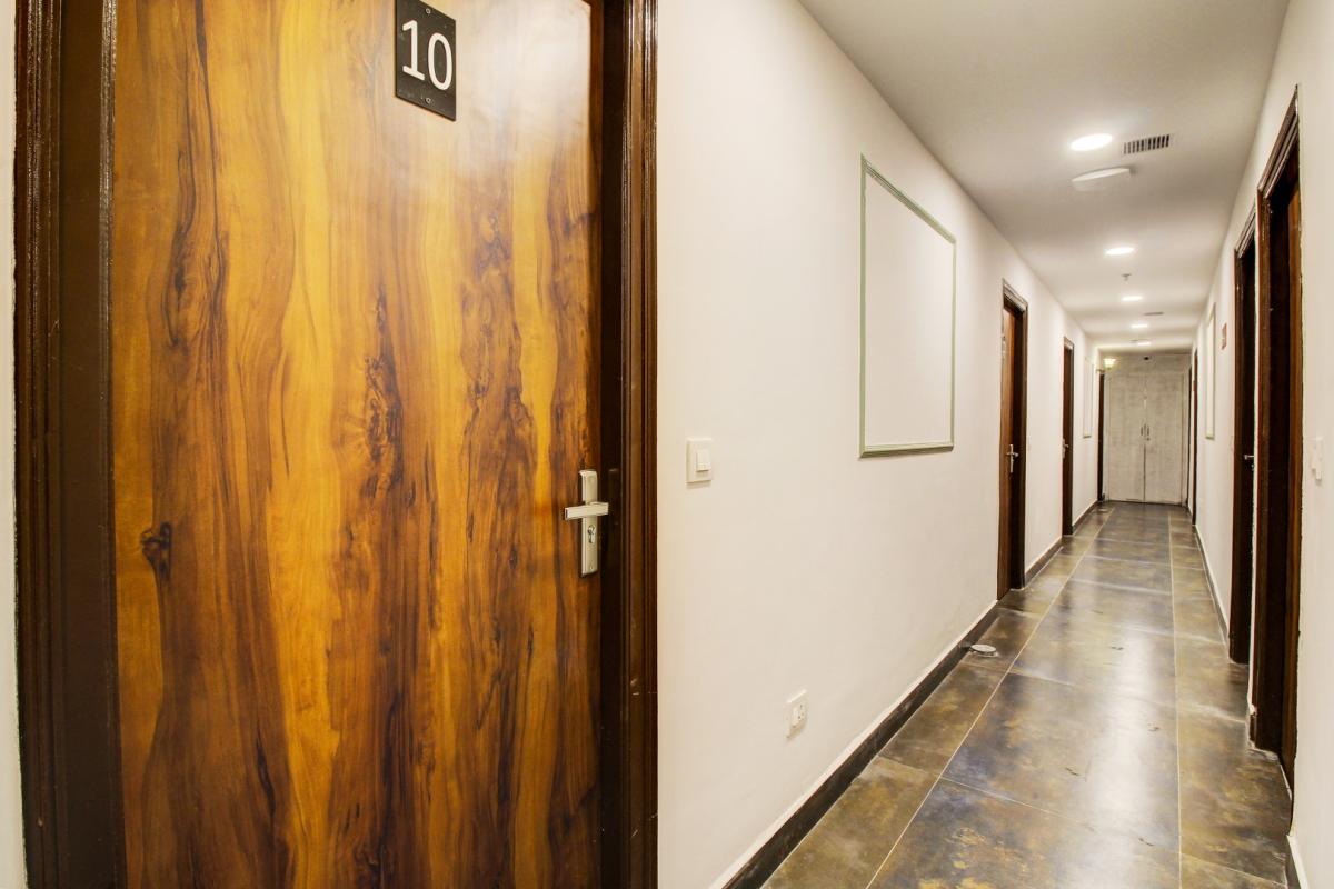 Prop__default__3332__Lobby(1)