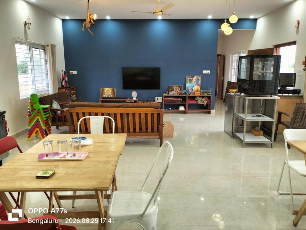 Dining  Lounge 2-190kb