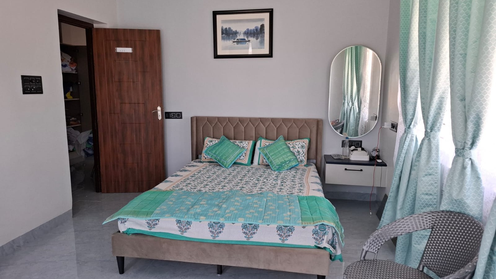 Premium Room (2)