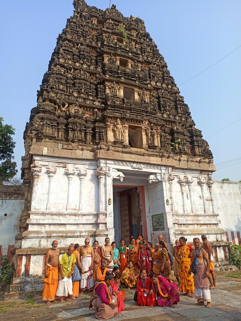 Thiru Pavalanam – Sri Pavala Vannar Temple