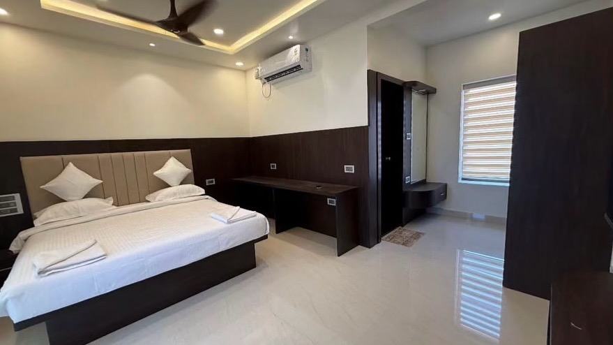 Property gallery image 11