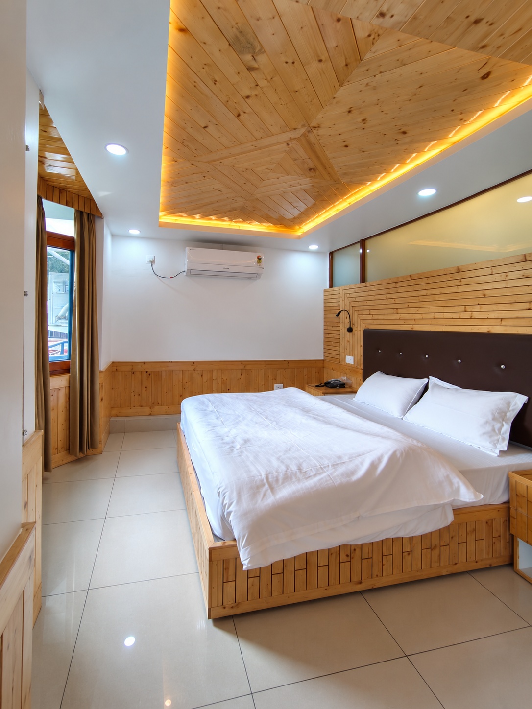 Property gallery image 3