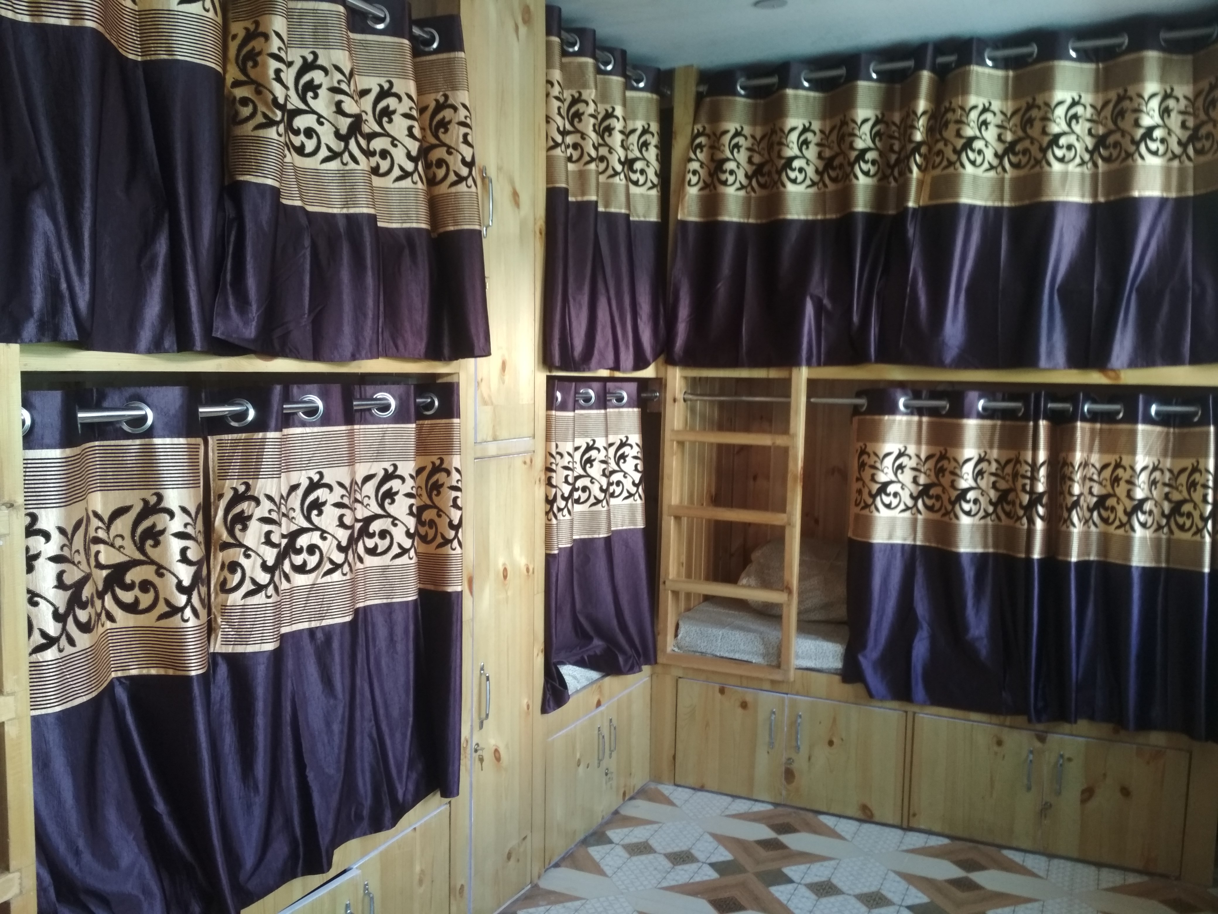 Property gallery image 8
