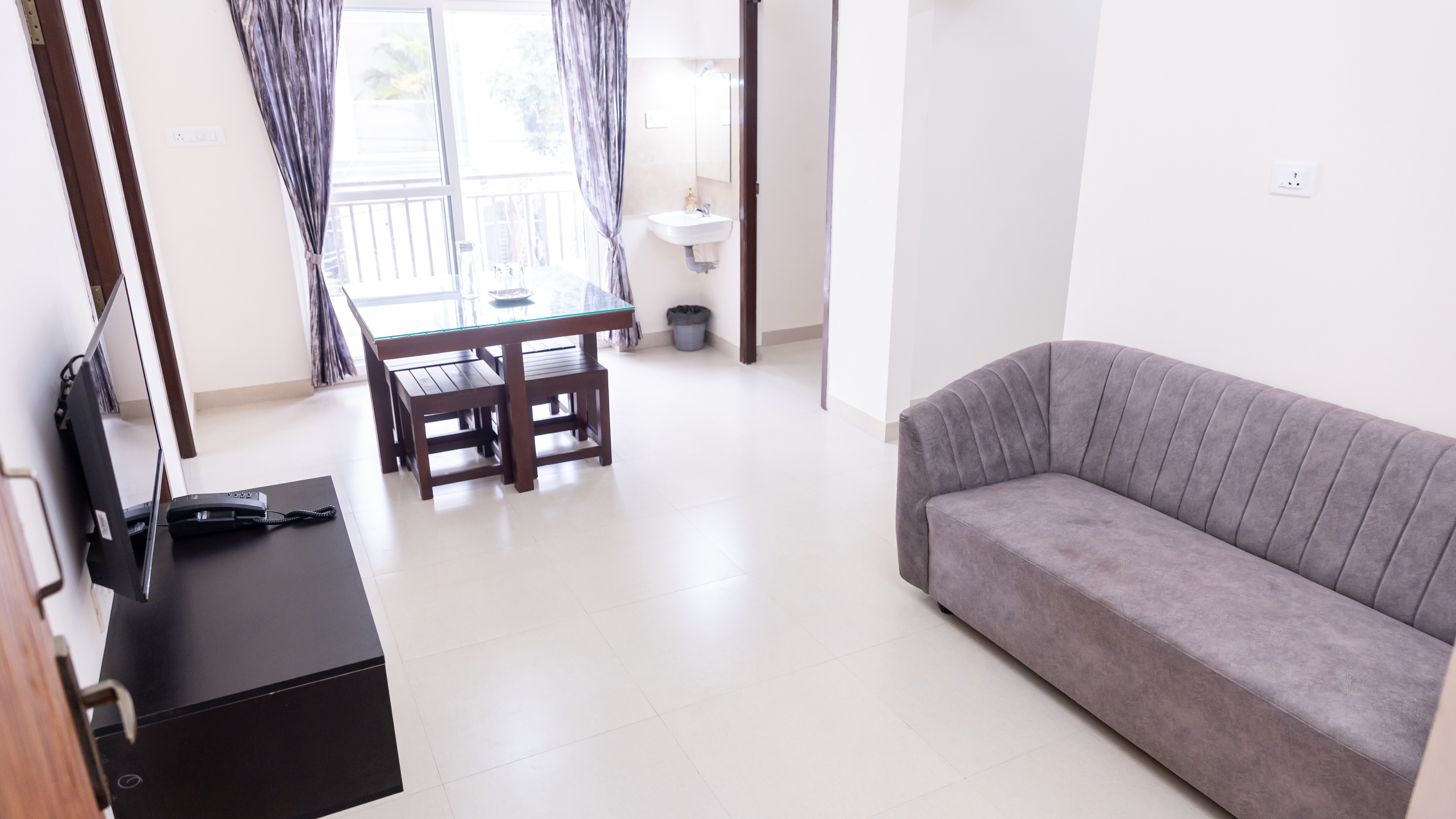 Superior Triple Suite image 1
