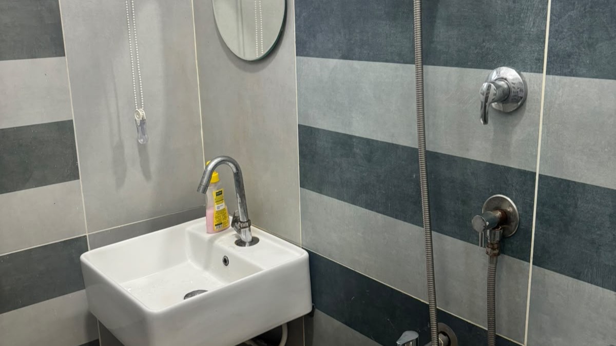 Property gallery image 2