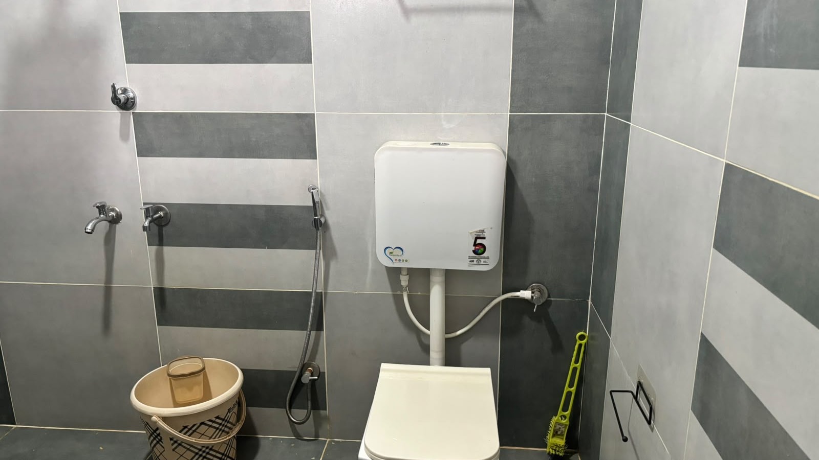 Deluxe AC King