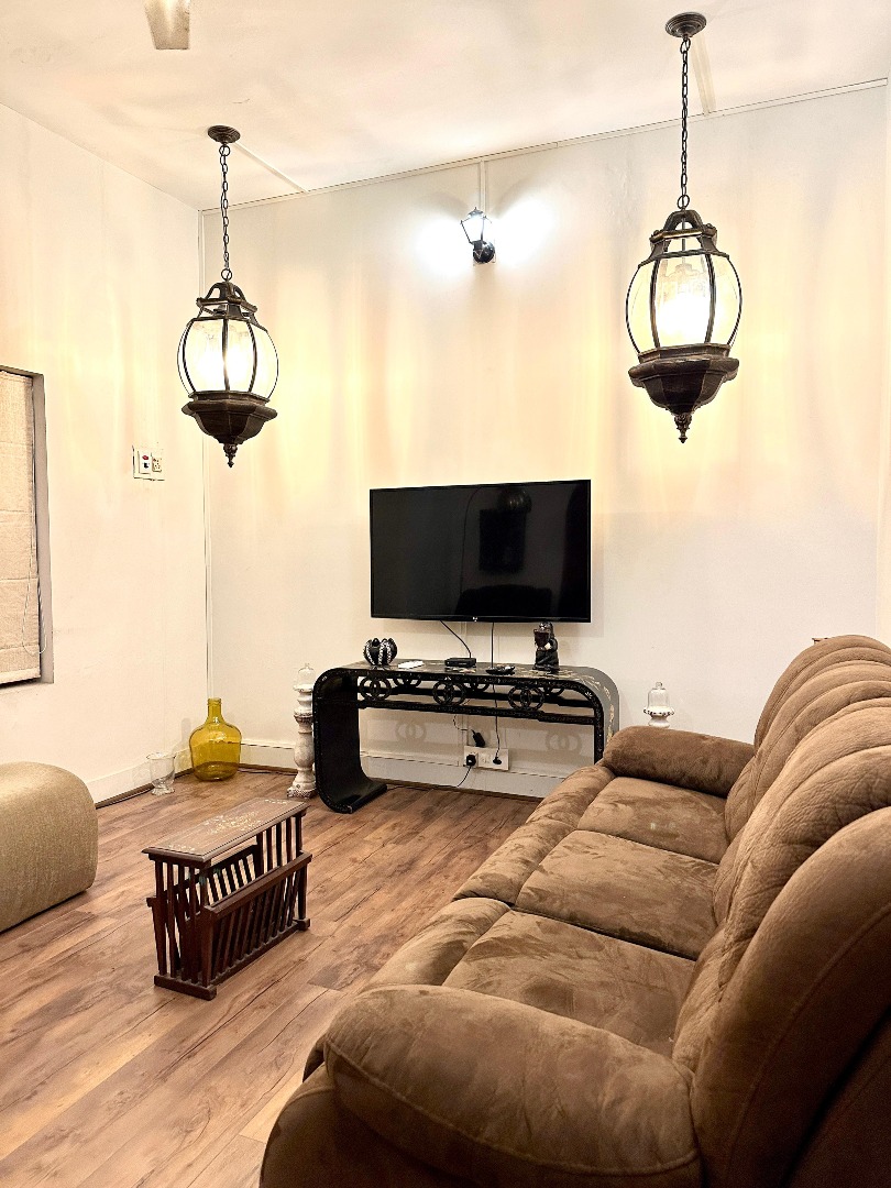 Property gallery image 2