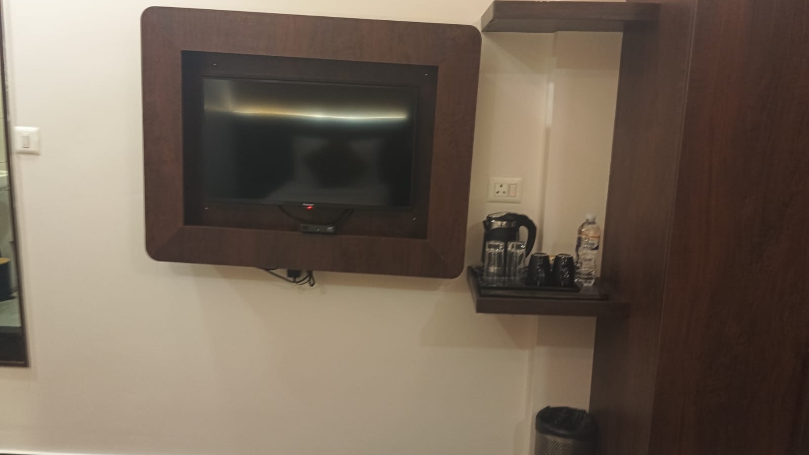 Deluxe twin cot AC Rooms image 4