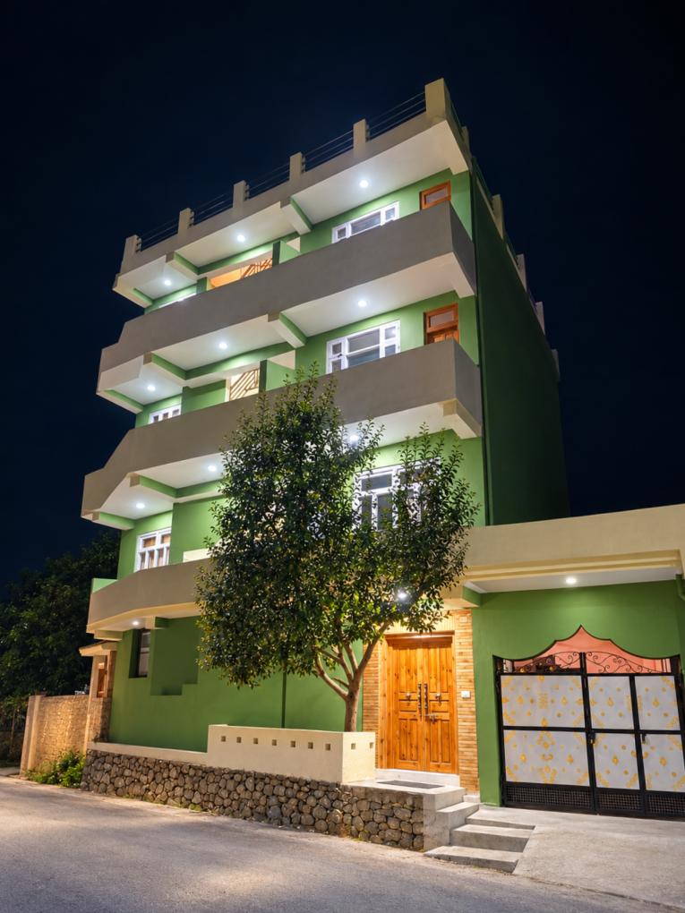 Main Image