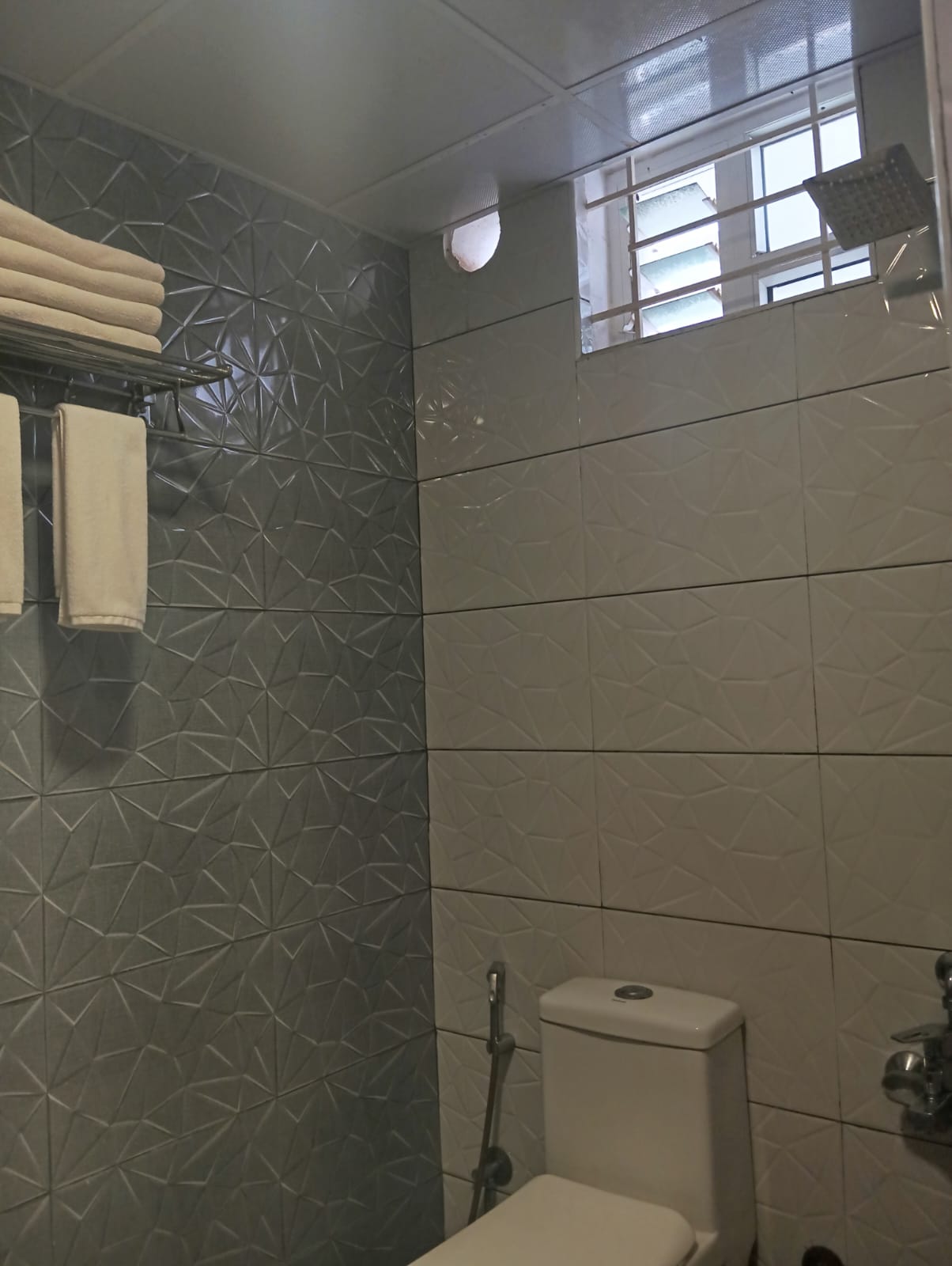 Property gallery image 12