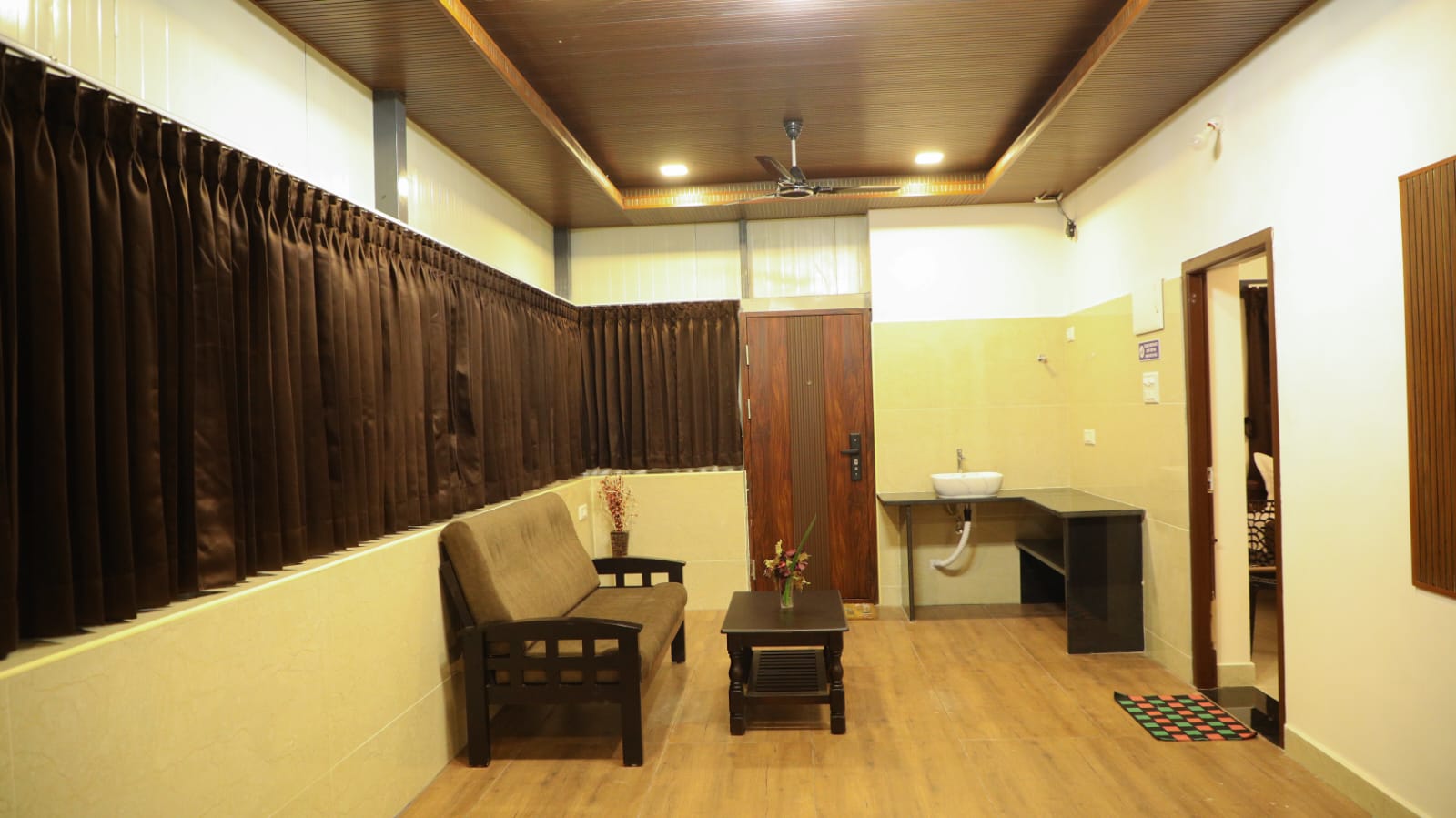 Property gallery image 3