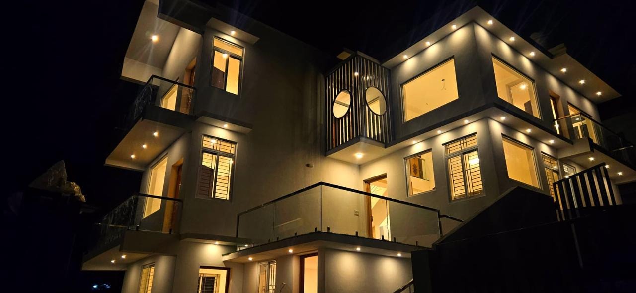 Property gallery image 1
