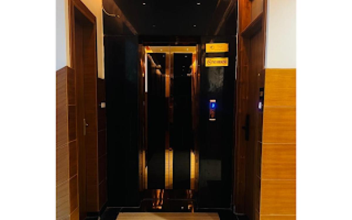 Guest Lift.pdf