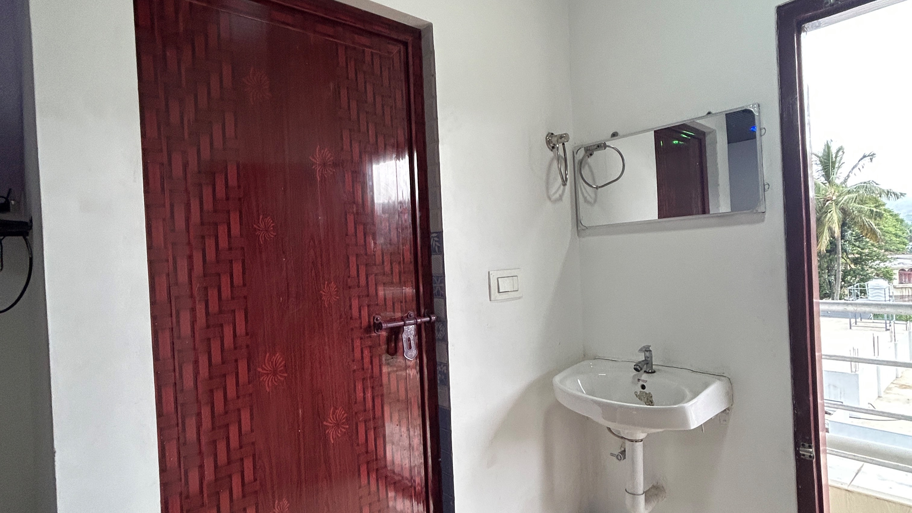 Standard 4 Bed Room