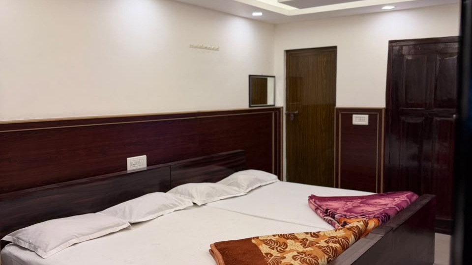 Standard 4 Bed Room
