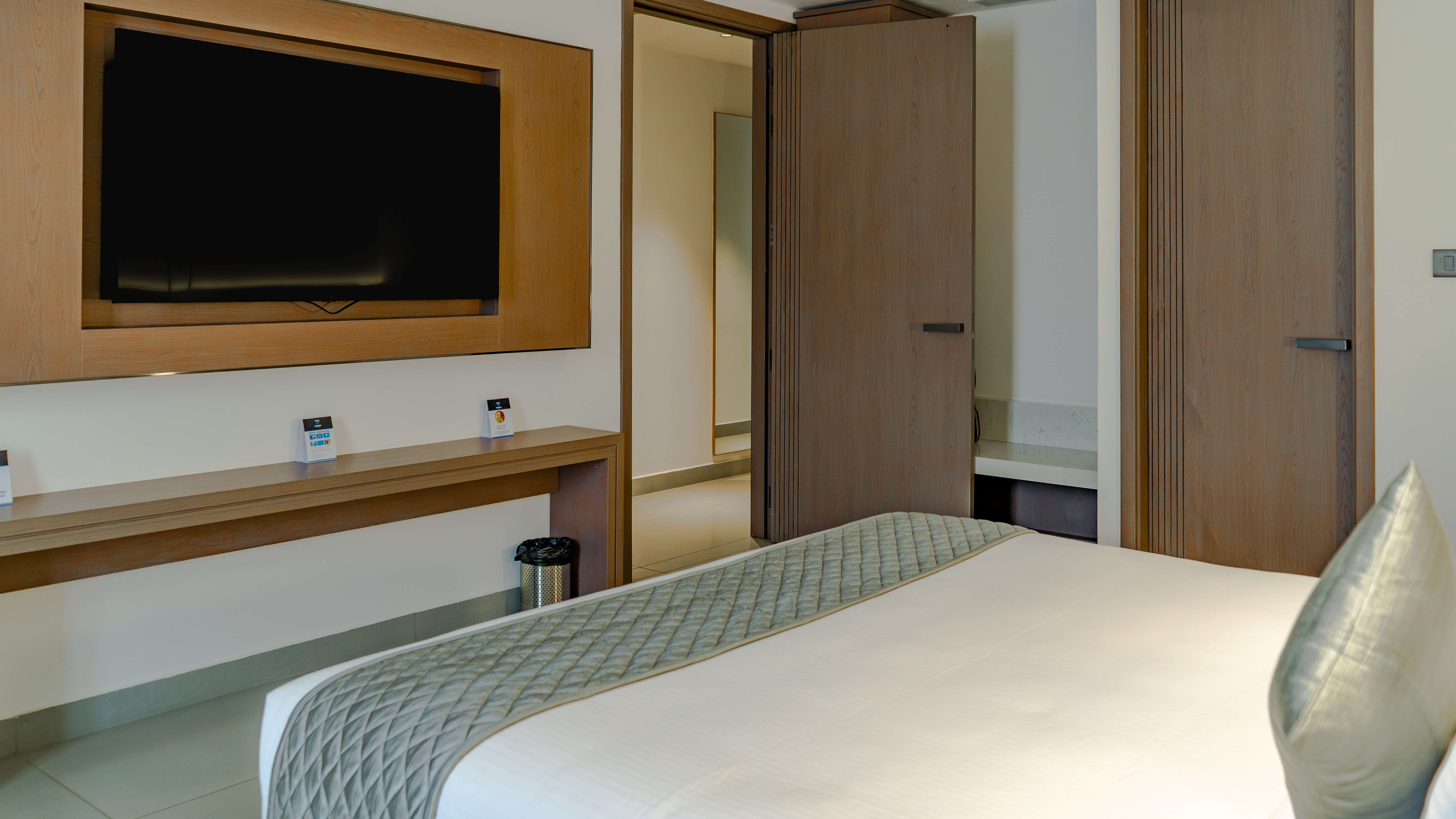 Suite Room image 4