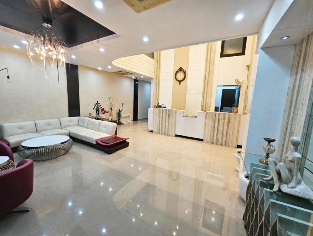 LOBBY2