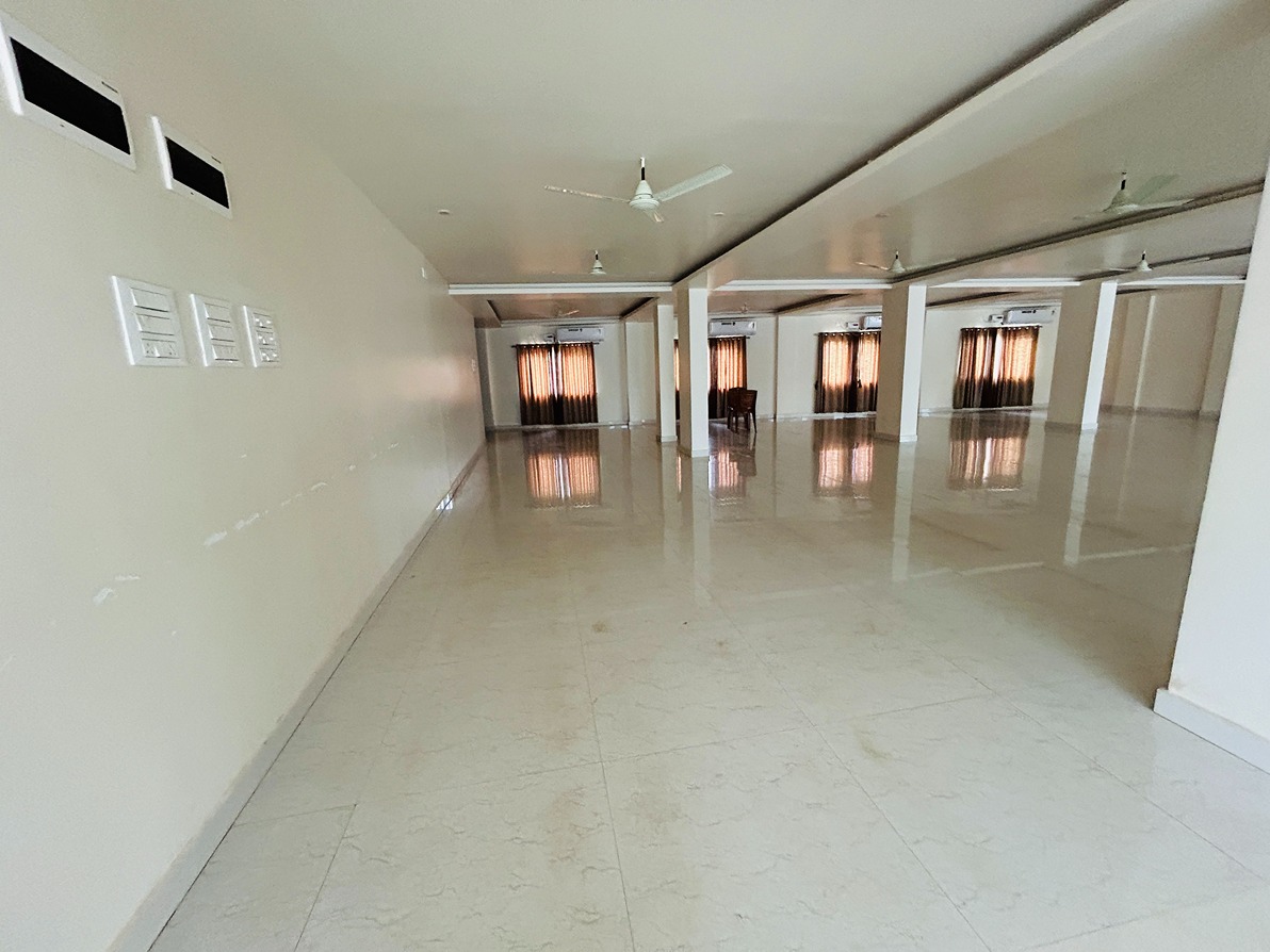 Property gallery image 2