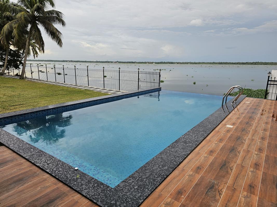 Infinity Pool