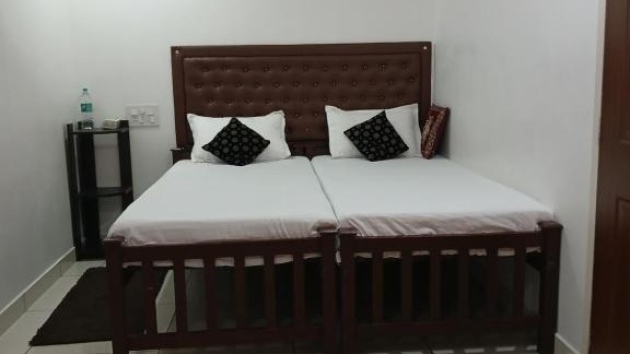 Large Double Room