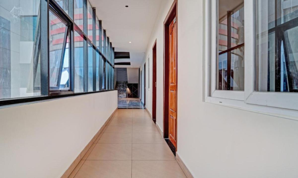 img-capital-o-the-sparrows-suite-resorts-kattappana-12