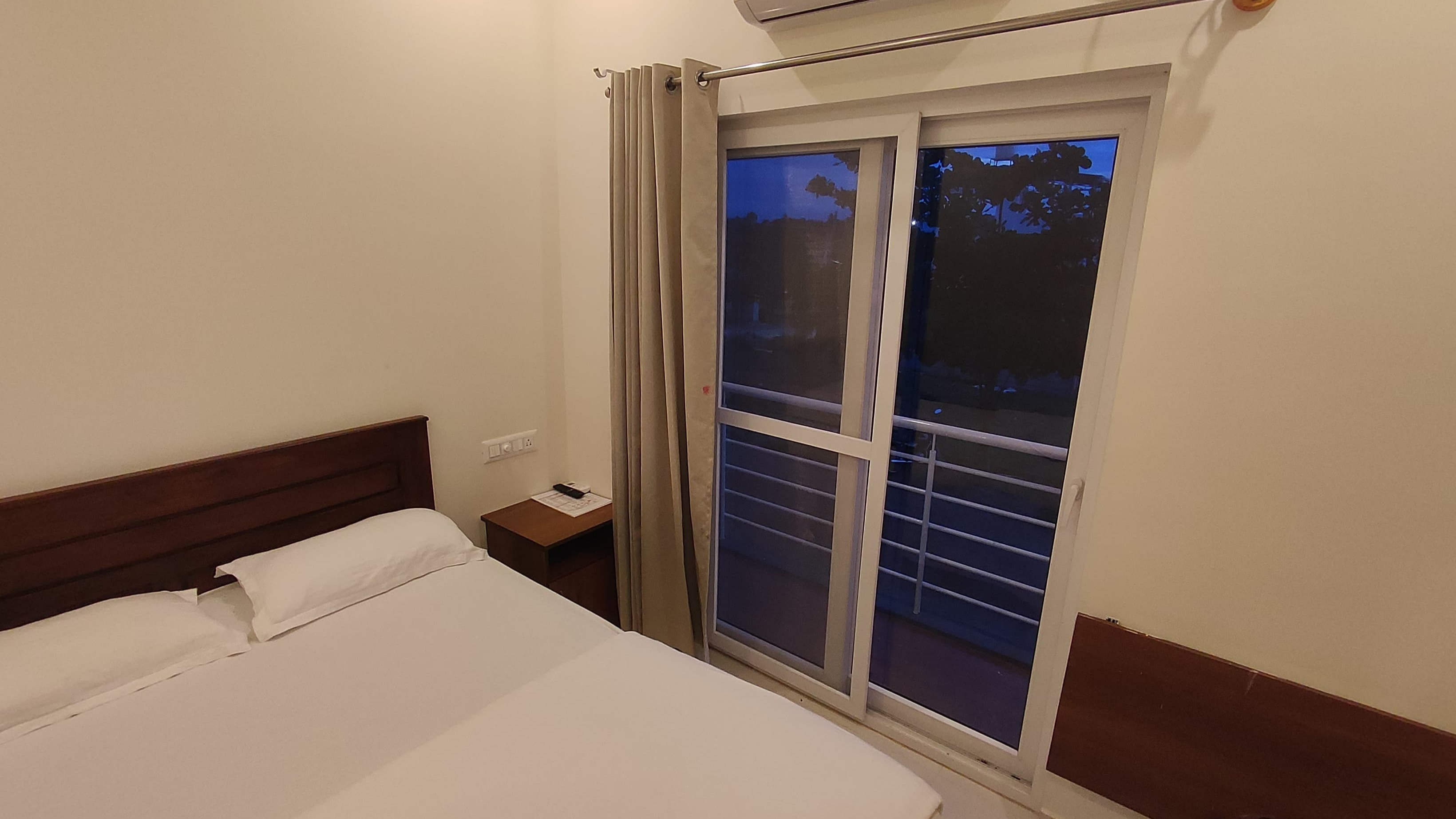 Deluxe Ac Rooms