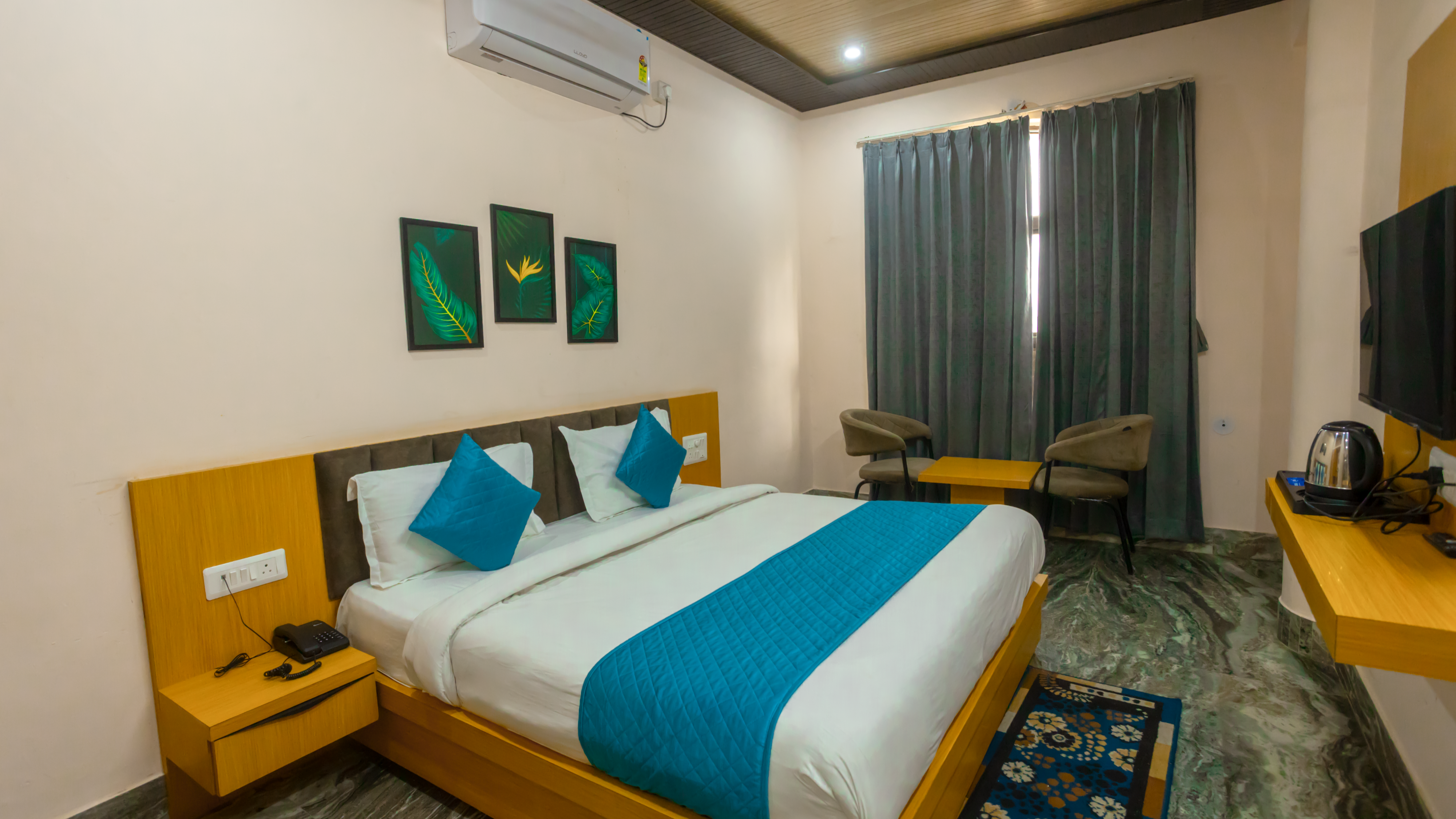 Deluxe  Room