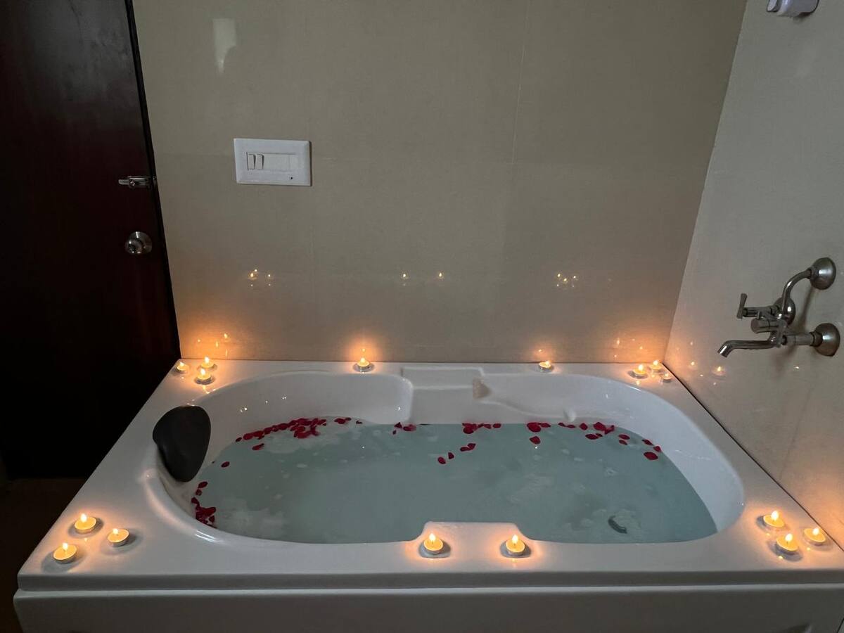 9076eb21-22c4-41c7-8683-860ad724c880