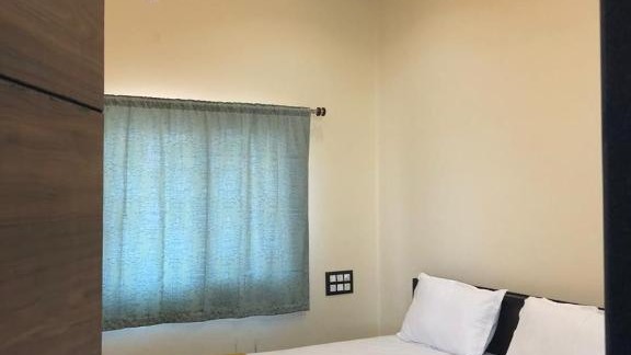 King Size Non-AC Room
