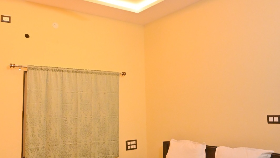 King Size Non-AC Room