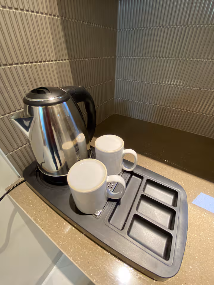 6ce6f340-aeef-4c47-8825-68a72673c045